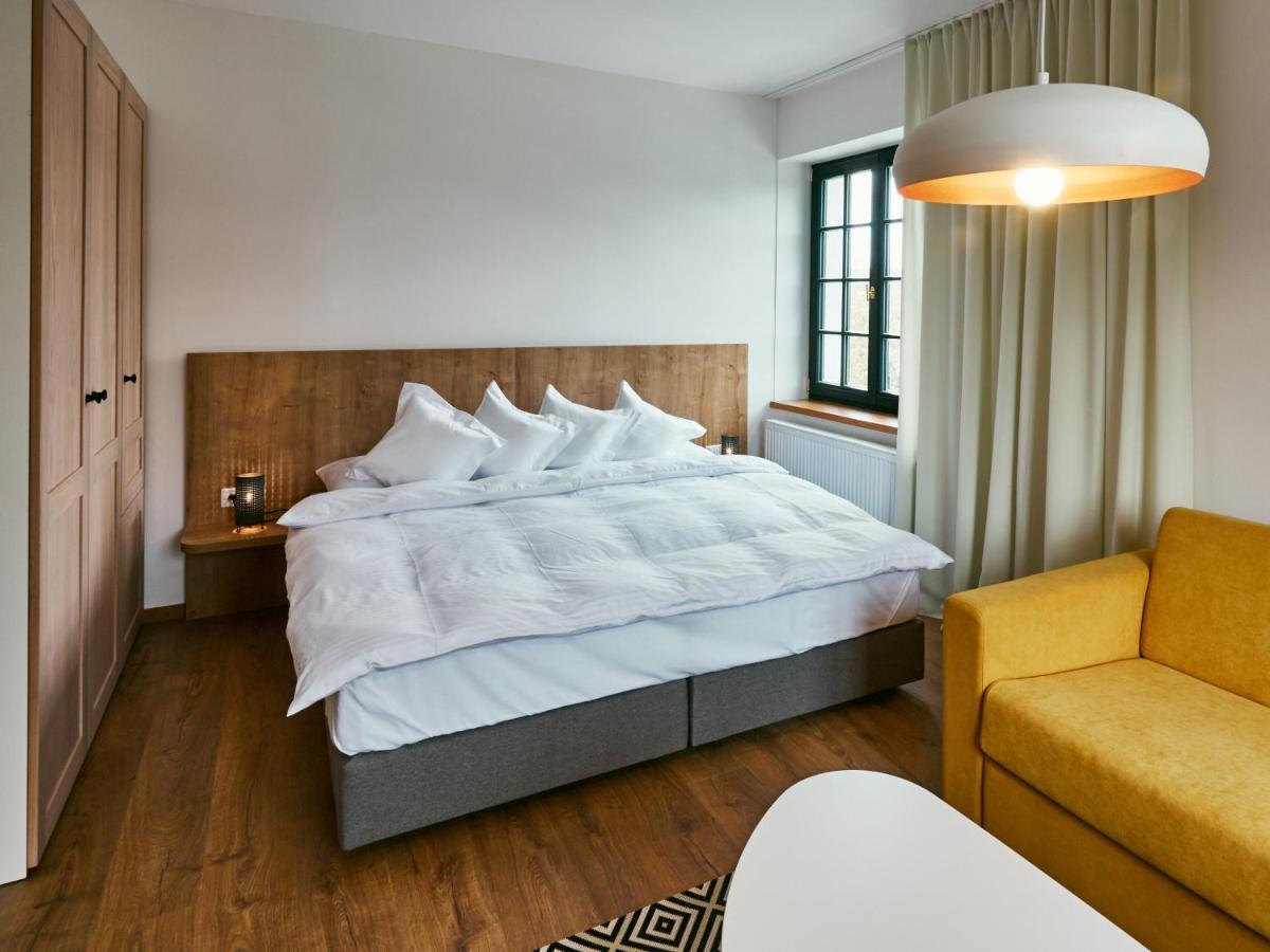 Hotel A Hostinec Slunce Osecna Luaran gambar