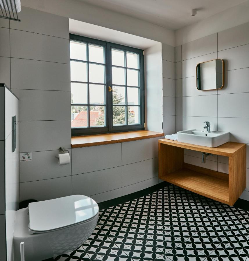 Hotel A Hostinec Slunce Osecna Luaran gambar